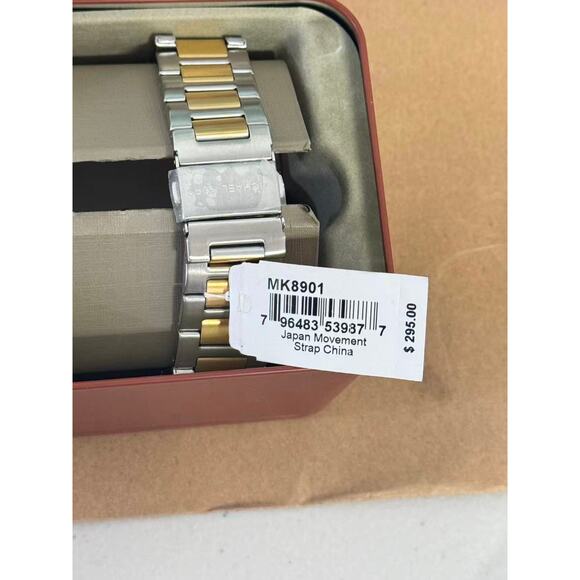 Michael Kors Alek MK8901 Two Tone Chronograph Men's Watch - Picture 5 of 5